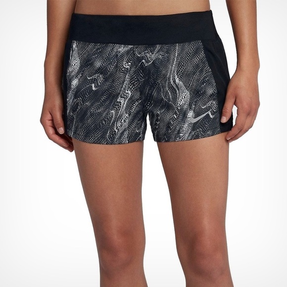 Nike Dri-Fit Triumph Shorts - Picture 1 of 7